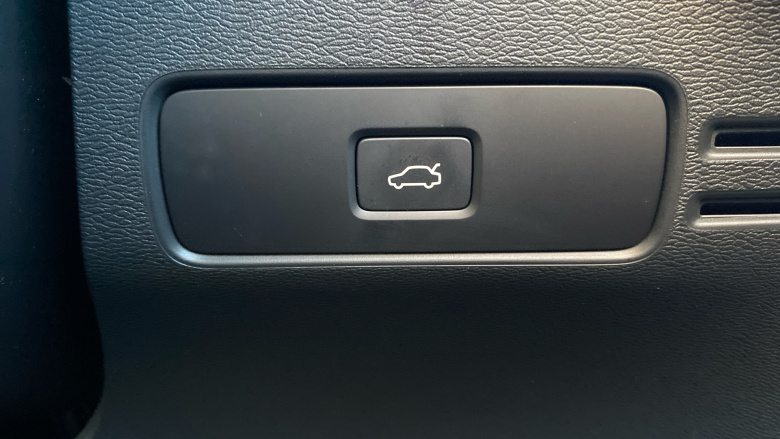 Volvo XC40 300kW Recharge Twin Ultimate 78kWh 5dr AWD Auto Electric Estate